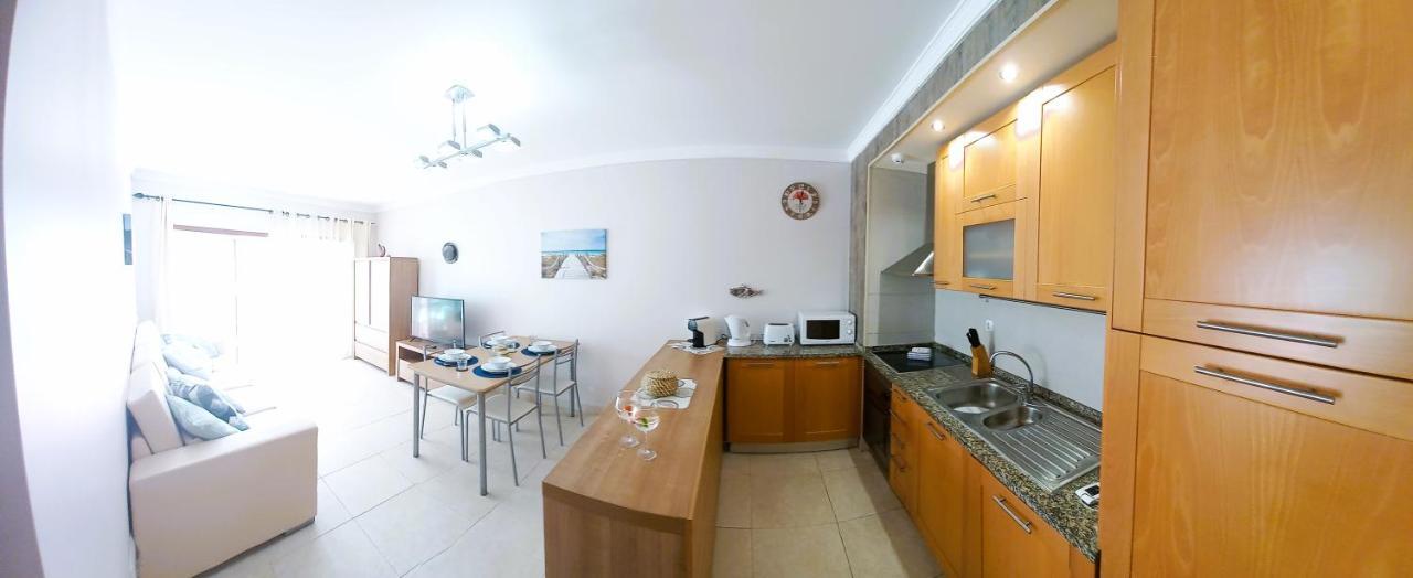 Nelo'S Cousy Place Apartment Portimao Exterior photo